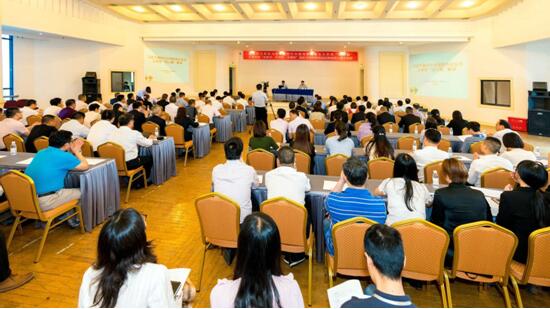 埋头赶路，也要抬头寻道