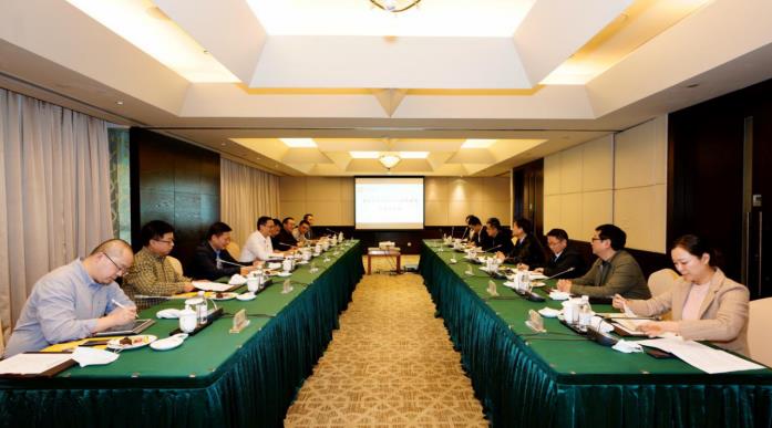 集团党委书记、董事长任丁会见重庆尊龙凯时集团董事长乔昌志一行