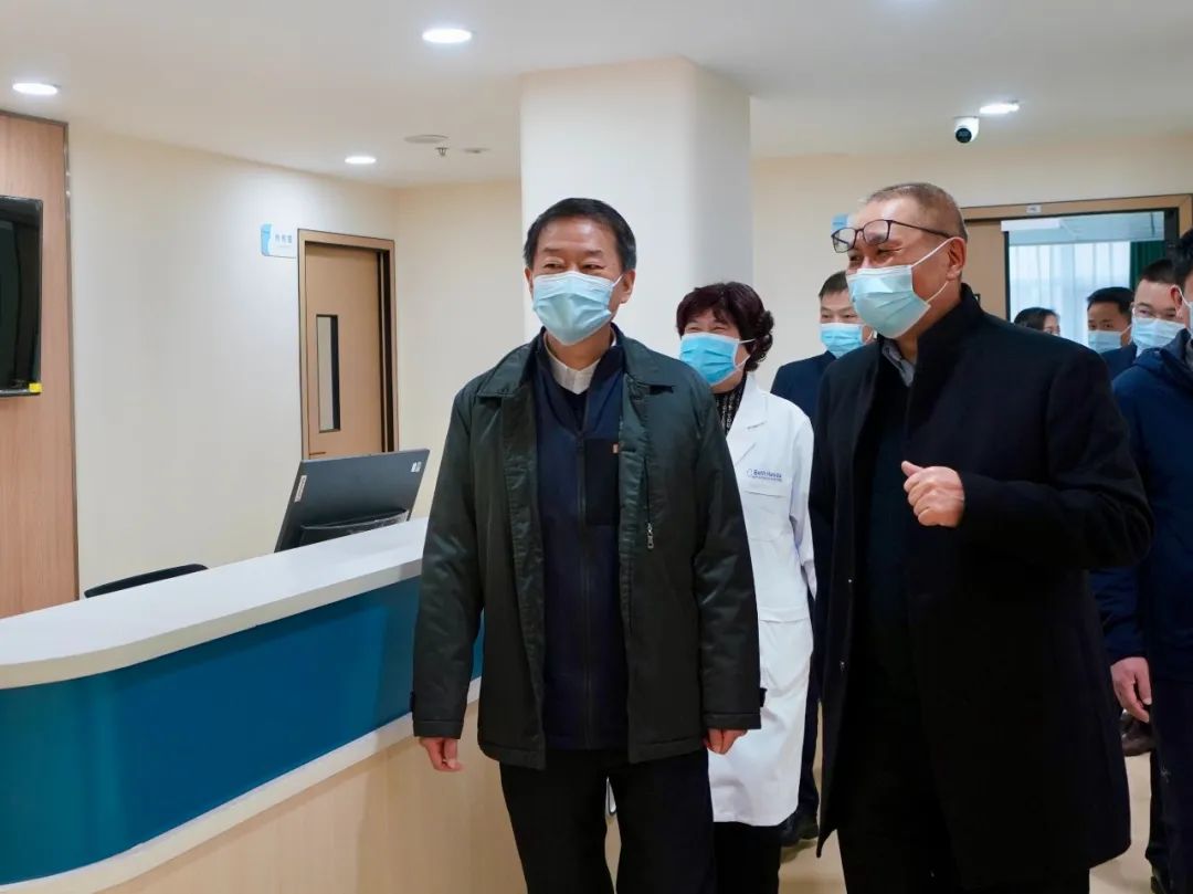 四川省尊龙凯时集团党委书记、董事长任丁率队赴锦弘集团调研