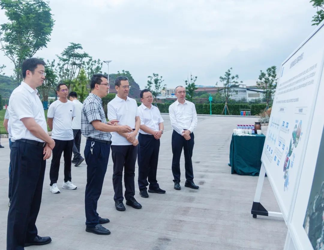 省国资委党委书记、主任冯文生赴宜宾调研国企改革深化提升行动工作并主持召开片区座谈会